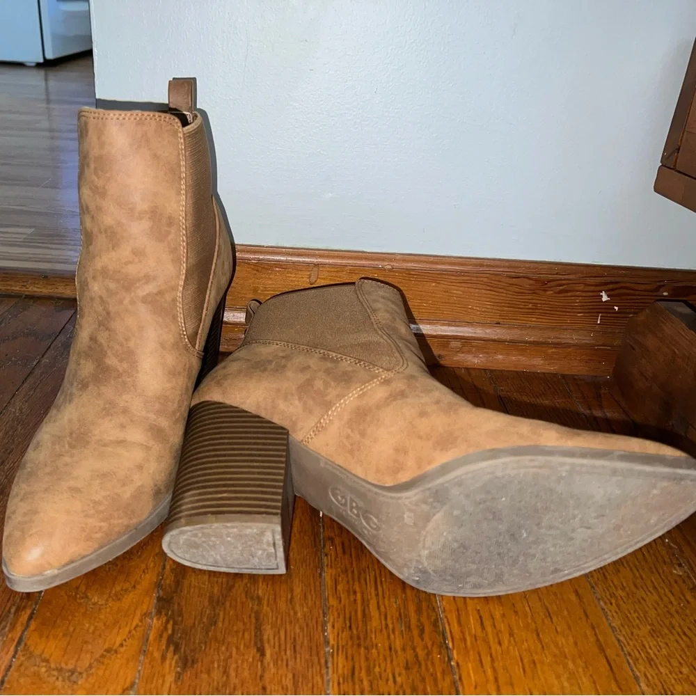 Women’s GBG Boots Size 10 - Picture 3 of 3